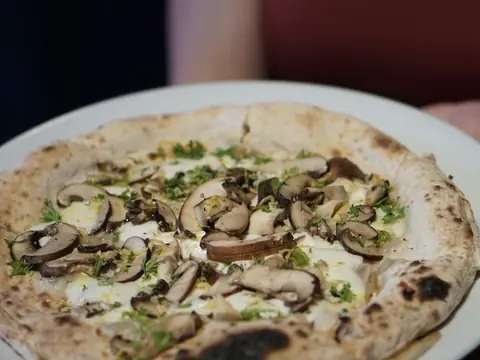 Pizza Boscaiola (foto indicativa)