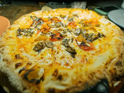 Pizza Porcini (foto indicativa)